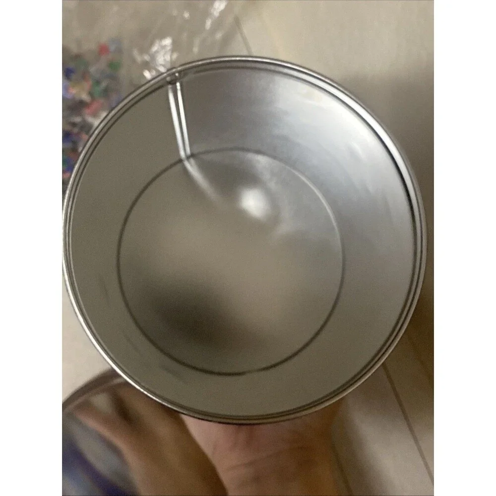 Unbranded tin does